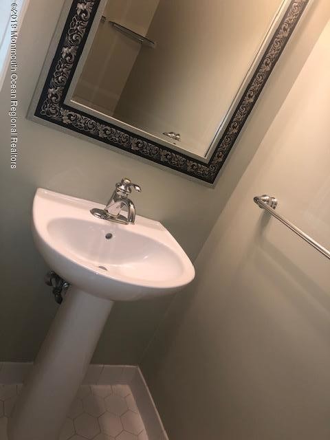 Foto del edificio - 194 Nathan Dr