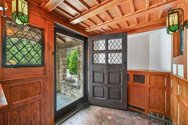 Foto del edificio - 35 Dogwood Ln