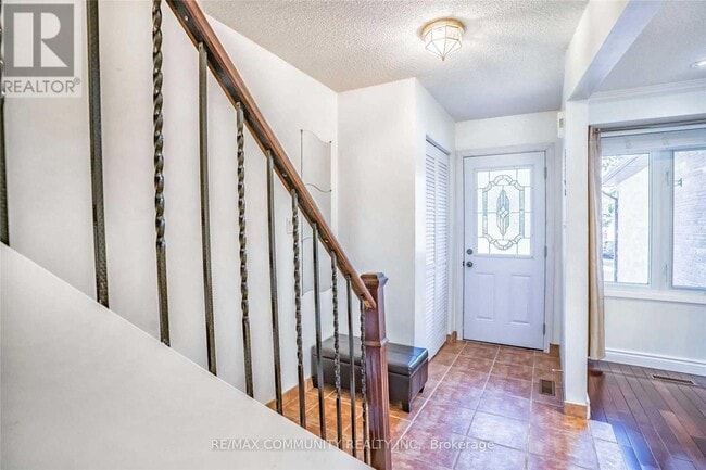 Building Photo - 20 Ventris Dr