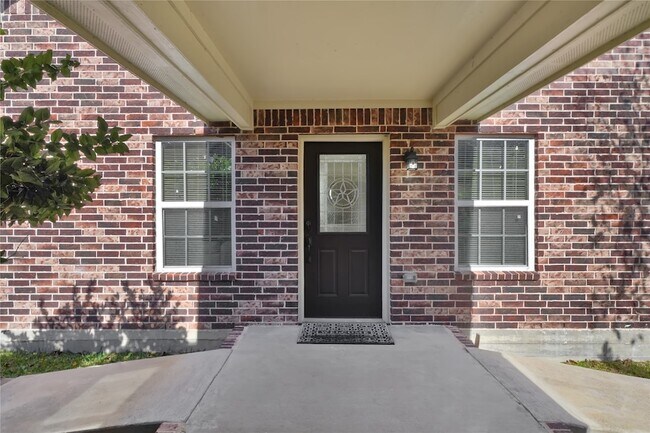 Building Photo - 2202 Koster Rd