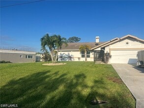 Building Photo - 20680 Park Pl