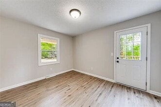 Building Photo - 32 Cherokee Ridge Rd