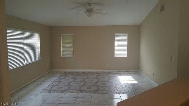 Building Photo - 2129 SW 47th Terrace