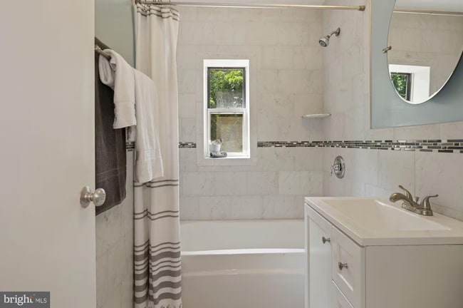 Building Photo - 4100 W St NW