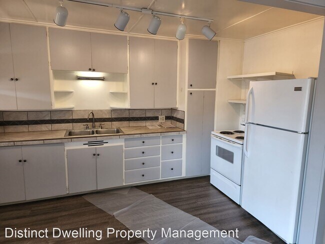Building Photo - 2 br, 1 bath House - 1328 NW Ellan St