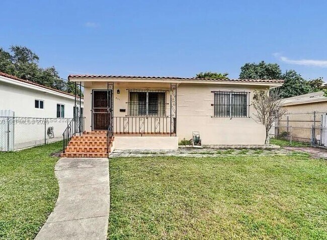 Foto del edificio - 831 NW 21st Ct