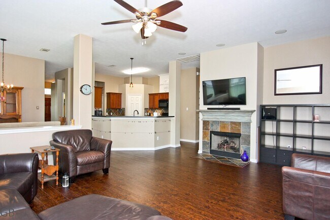 Foto del edificio - 511 Plantain Ln