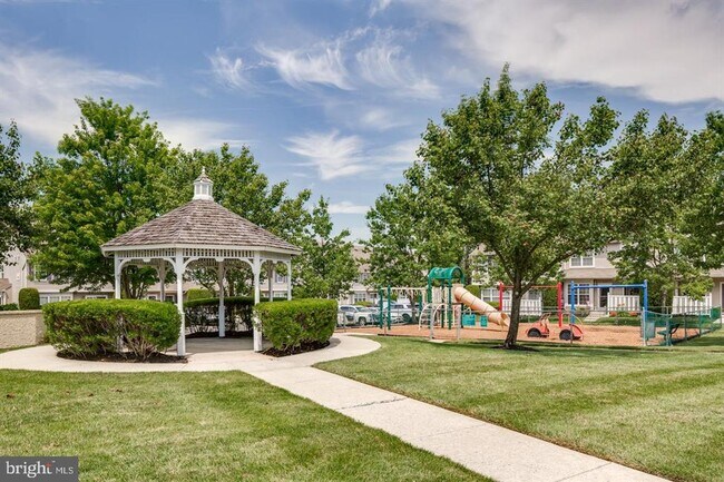 Foto del edificio - 6408 Preston Way