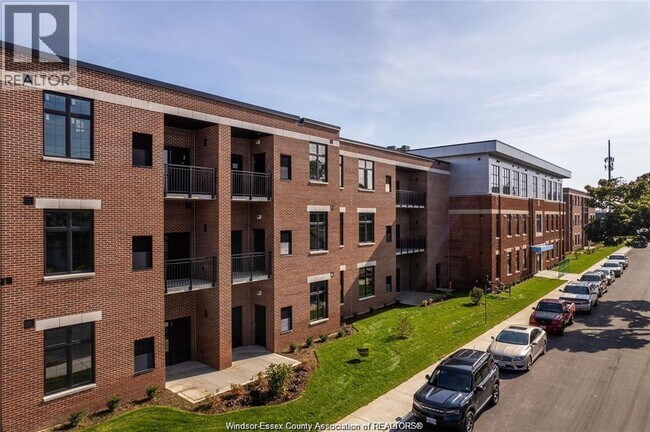 Photo du bâtiment - 1370 Argyle Rd