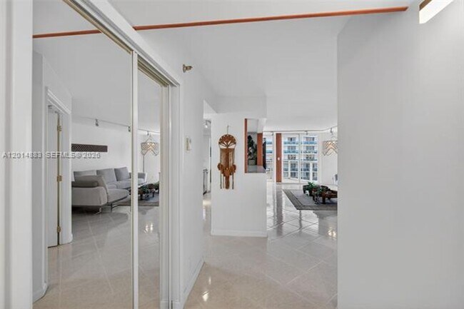 Building Photo - 2401 Collins Ave
