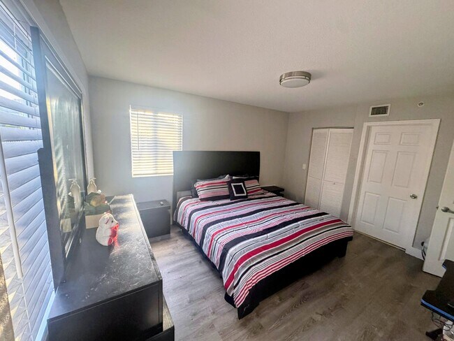 Foto del edificio - 15410 SW 284th St