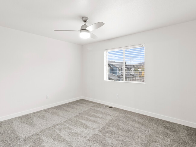 Building Photo - Ranches