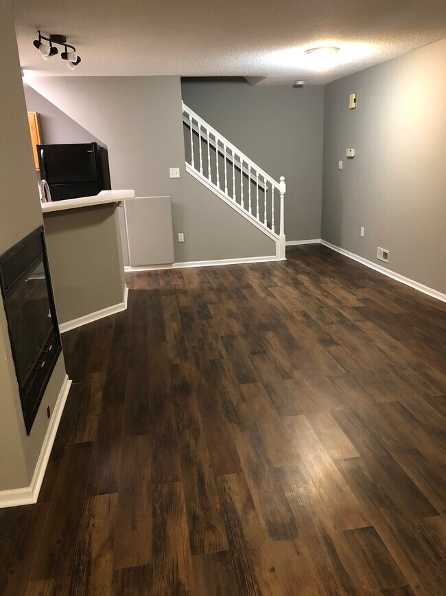 Foto del edificio - 1323 SE Delaware Ave