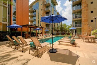 Building Photo - 1600 Barton Springs Rd