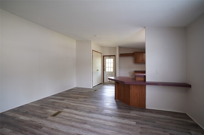 Foto del edificio - 9533 Cypress Dr