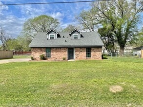 Building Photo - 509 Dwyer St