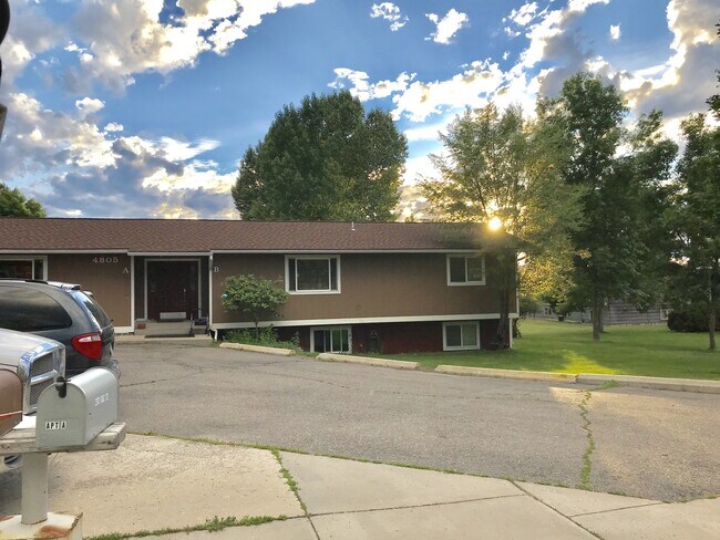 Foto del edificio - 4805 24th Ave