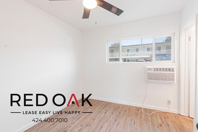 Foto del edificio - 10015 Alondra Blvd