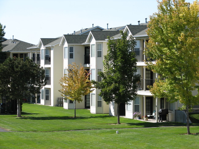 Building Photo - Aspen Hills Apartments