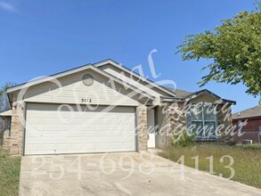 Building Photo - 3012 Viewcrest Dr
