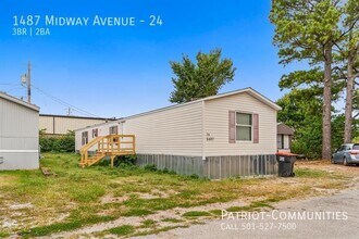 Building Photo - 1487 Midway Ave