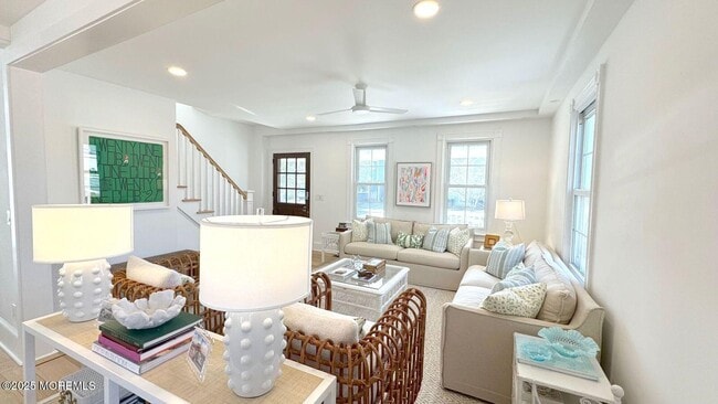 Building Photo - 258 Osborne Ave