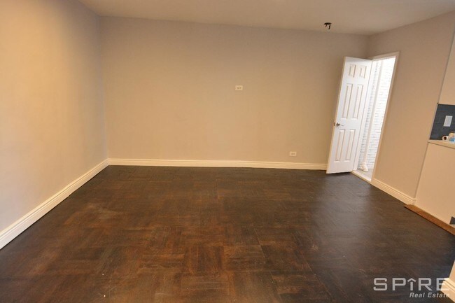 Foto del edificio - 2425 Nostrand Ave