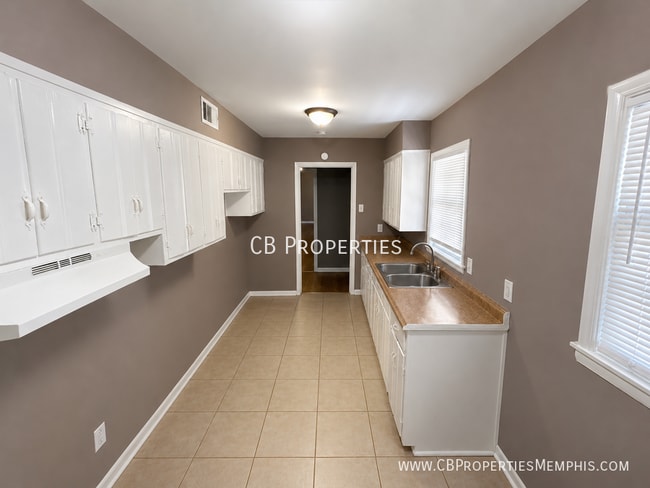 Building Photo - 1382 Janis Dr