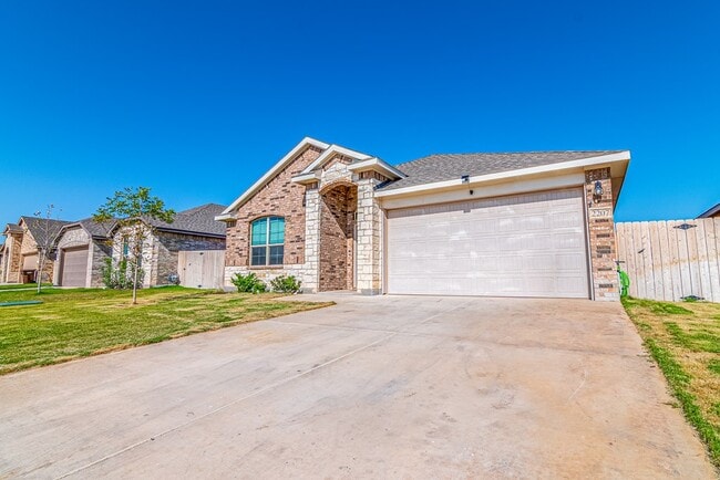 Building Photo - 2207 Matheson Dr