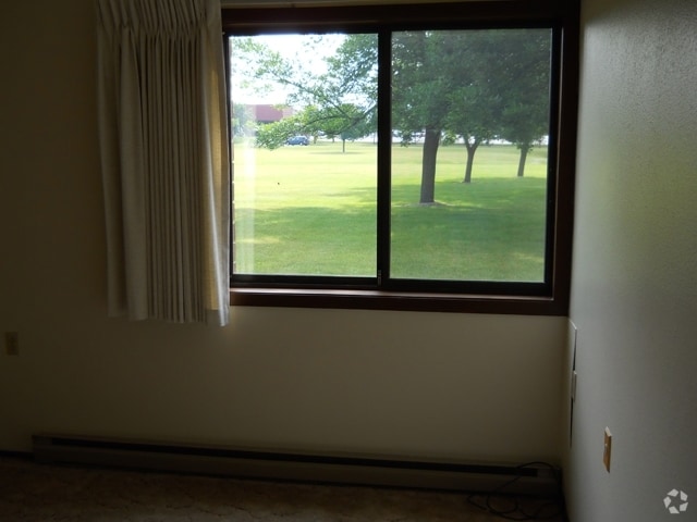 Building Photo - Orchard Valley