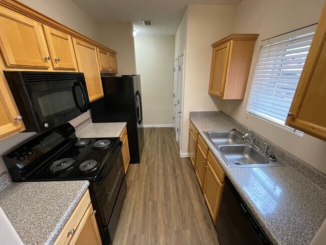 Foto del edificio - BRIDGEWATER HOME! PRE-LEASING FOR AUGUST 1 2026!