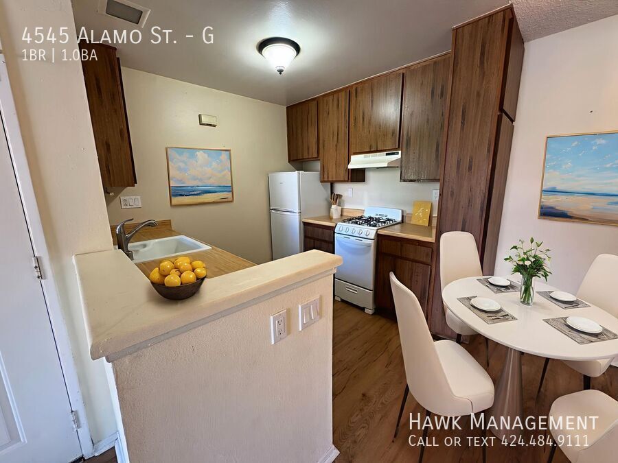 Foto principal - 4545 Alamo St