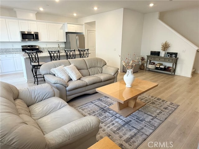 Foto del edificio - 32741 Manhattan Ave