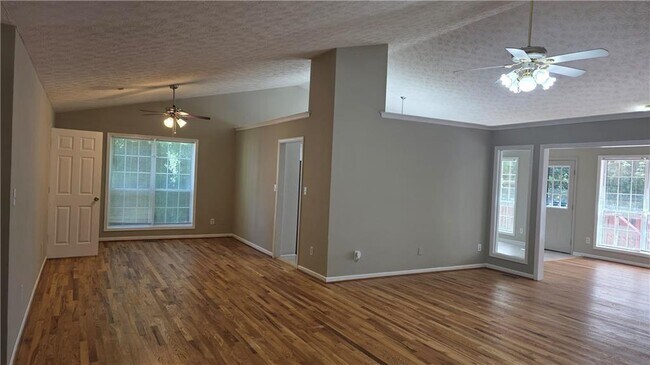 Building Photo - 2994 Hickory Run Cir NW