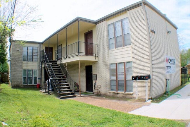 Foto del edificio - 6326 Culmore Dr