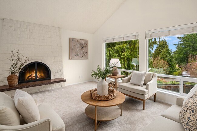Building Photo - 3bd/2.5ba Kirkland Home