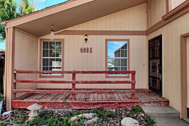 Foto del edificio - Cozy, Remodeled Gem with Spacious Backyard – Your Perfect Rental Home!