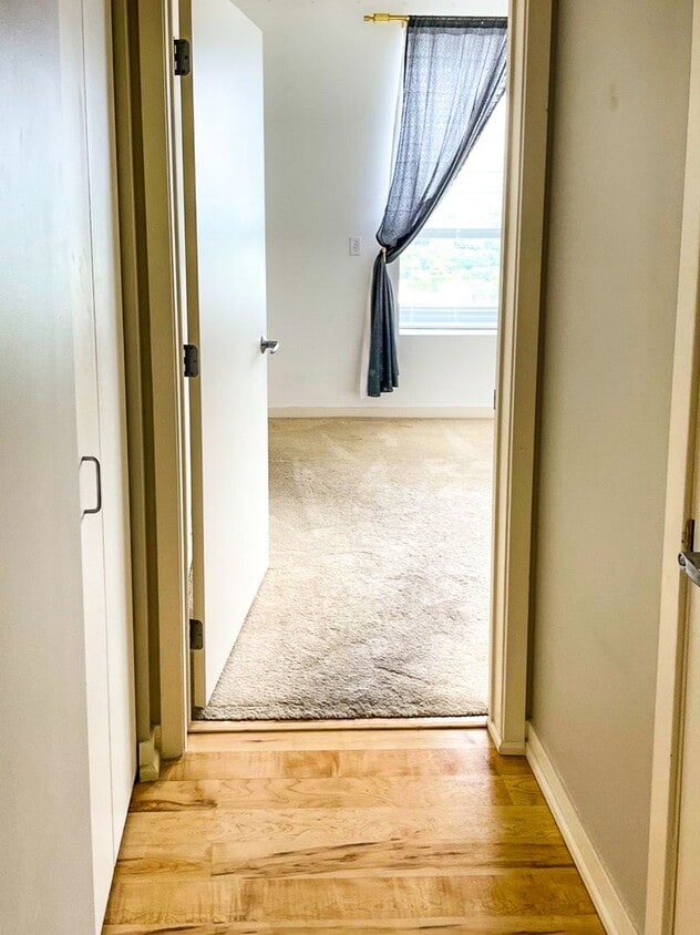 Primary Photo - 21st Floor Corner Unit | Downtown Luxury L...