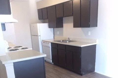 Open Kitchens - Country Park Apartments