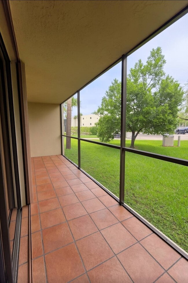 Foto del edificio - 8045 SW 107th Ave