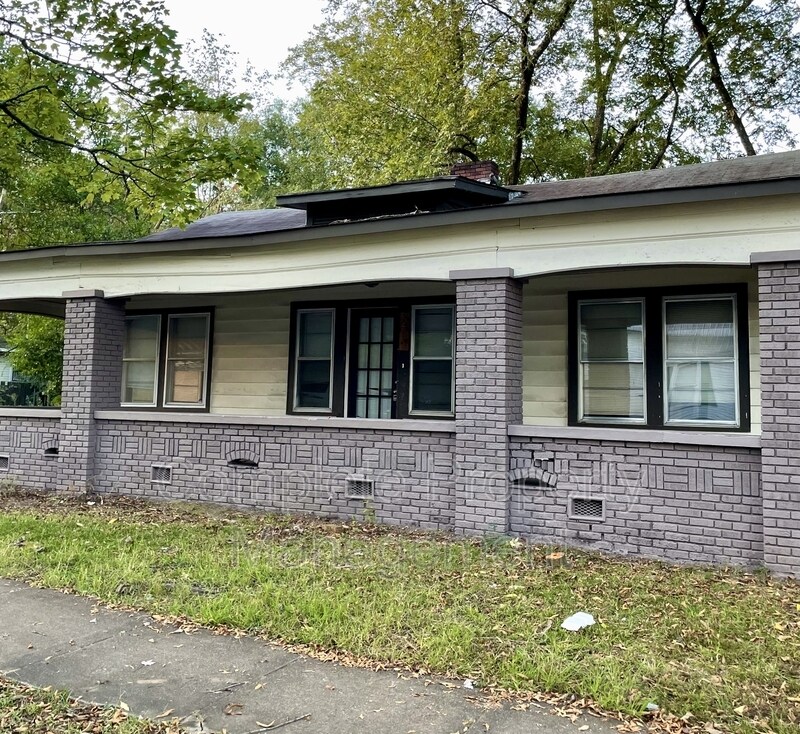 Primary Photo - 2 83rd St S
