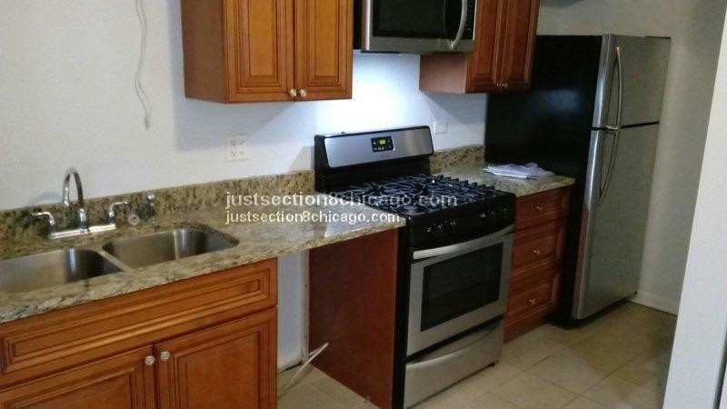 Foto principal - 7701 S Essex Ave