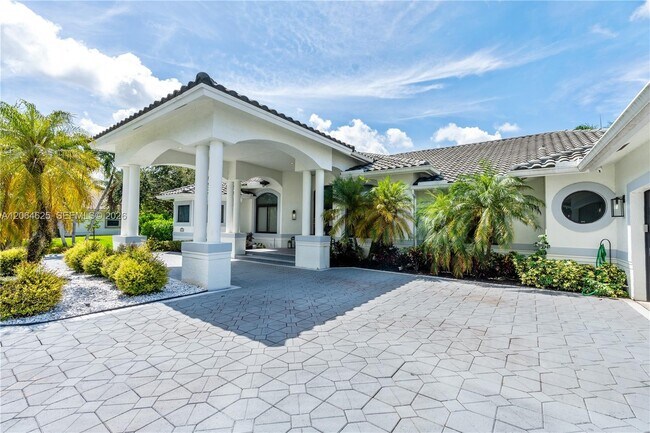 Foto del edificio - 11302 NW 9th St