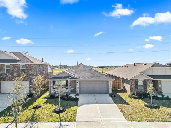 Building Photo - 9711 Atwood Lake Dr