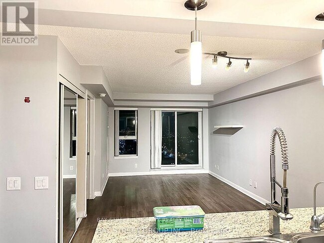 Building Photo - 190 Borough Dr