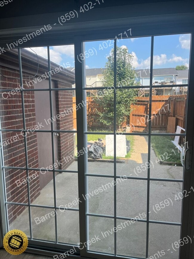 Foto del edificio - 2-Bed 1.5-Bath Townhome