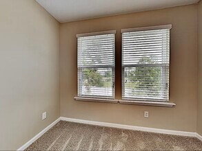 Building Photo - 1589 Landau Rd