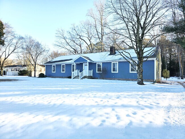 Building Photo - 29325 W Line Rd