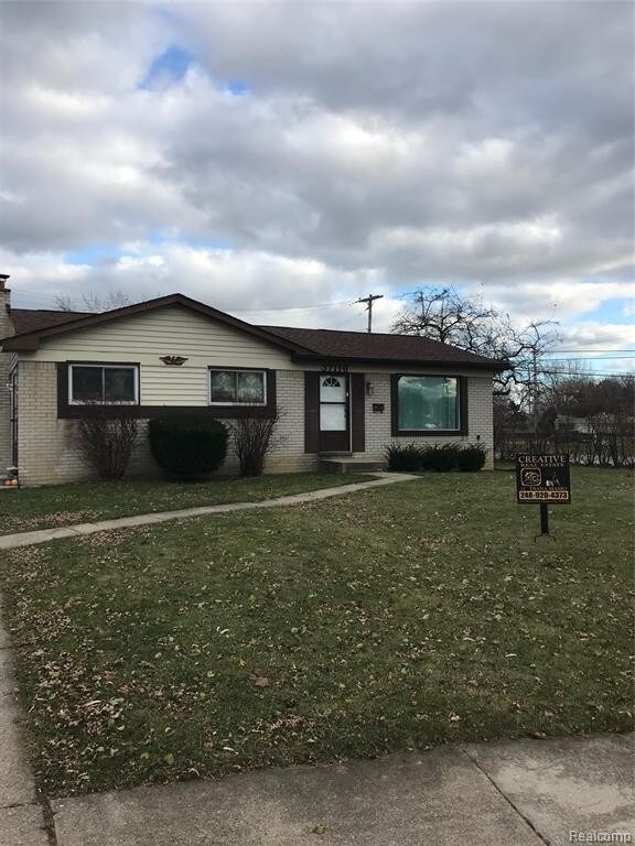 Primary Photo - 37116 Castleton Dr
