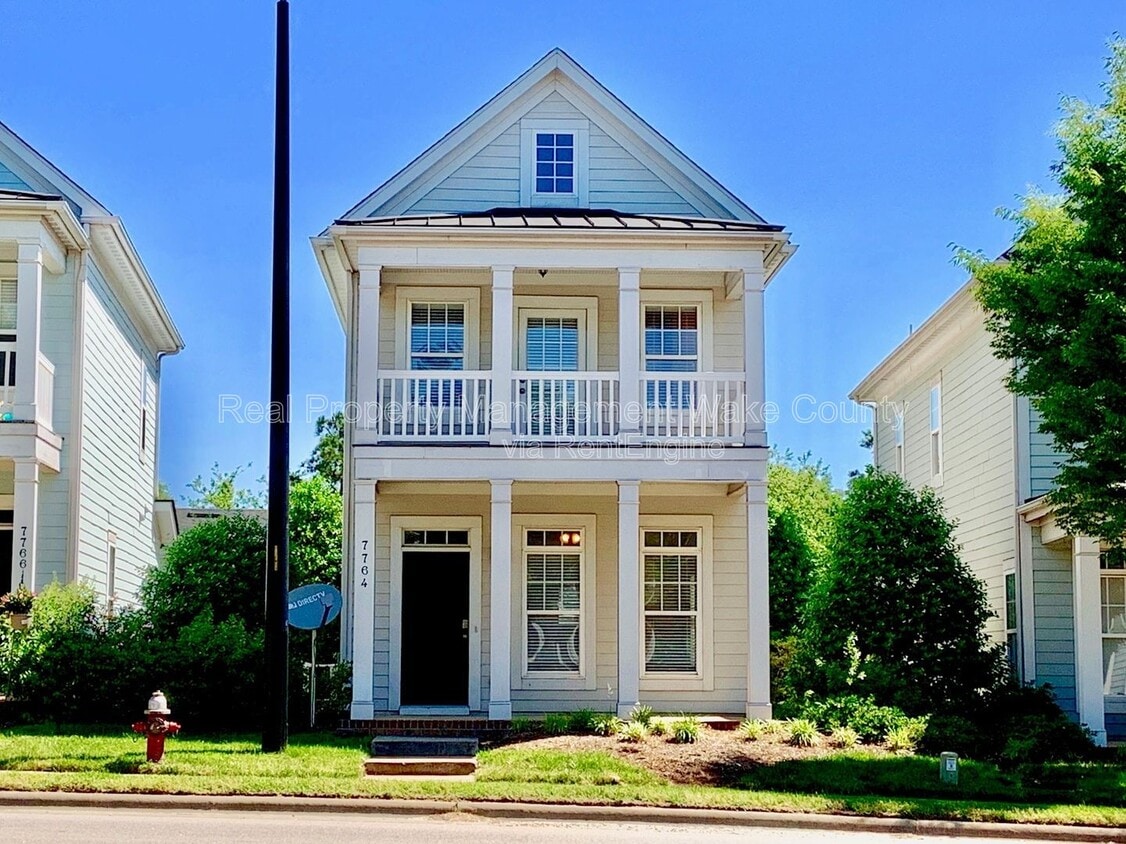 Foto principal - 7764 ACC Blvd